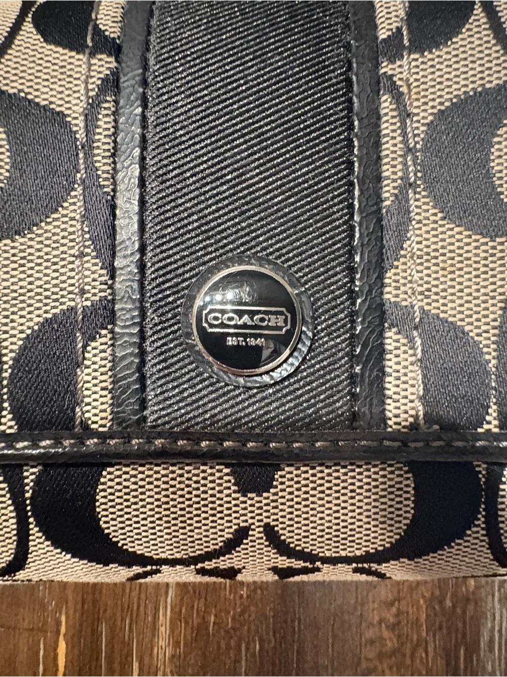 Coach wallet - Picture 2 of 6